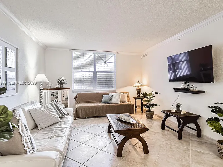 2501 S Ocean Dr #633 — Photo 2