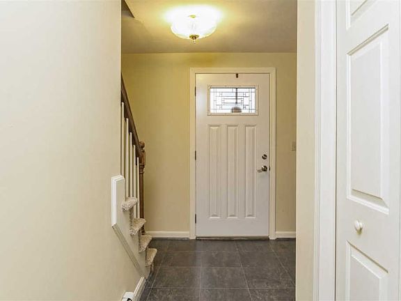 2nd image of 30 Pondview Dr #15