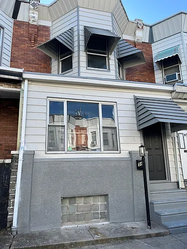 568 E Herman St Photo 1