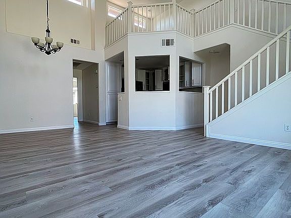 3rd image of 10446 Whitcomb Way Unit 153