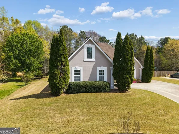 2490 River Run Dr, Dacula, GA 30019