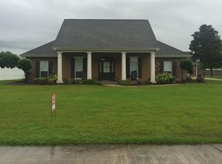 126 Cascade Dr, Thibodaux, LA 70301