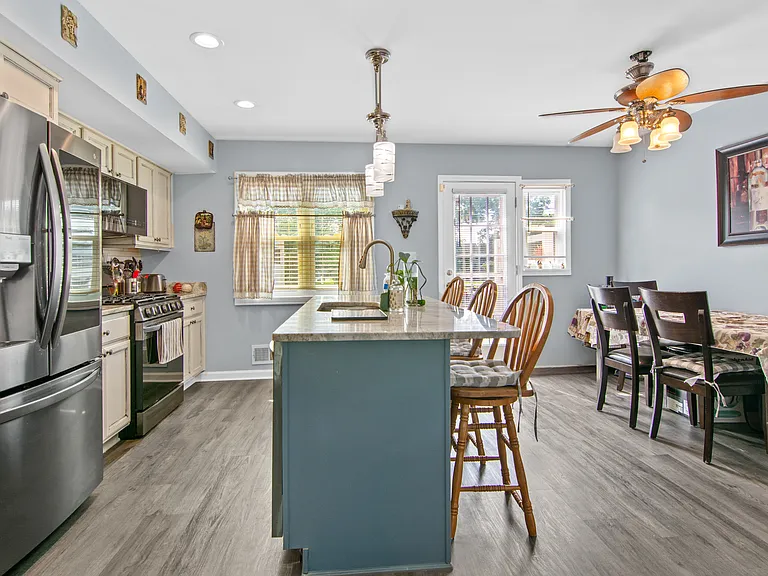 7825 Charlesmont Rd — Photo 10