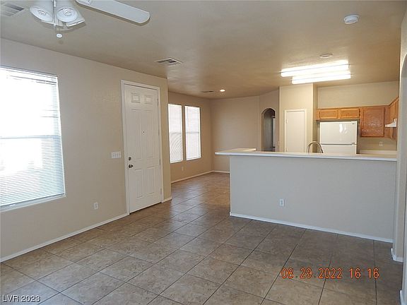 3rd image of 2624 Cinnamon Cactus Ct