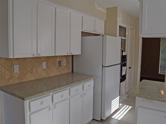 4th image of 8506 Langdon Ln