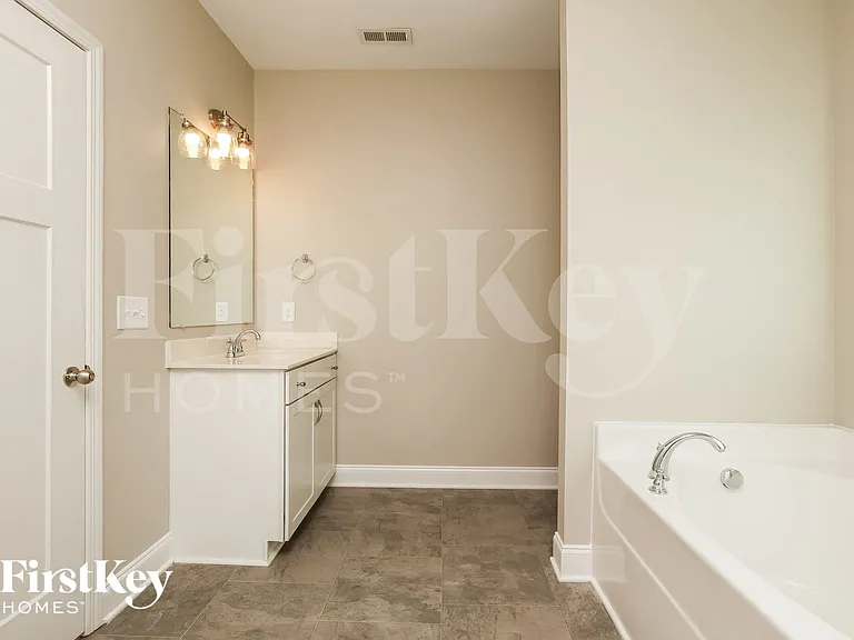 286 Telavera Dr — Photo 10