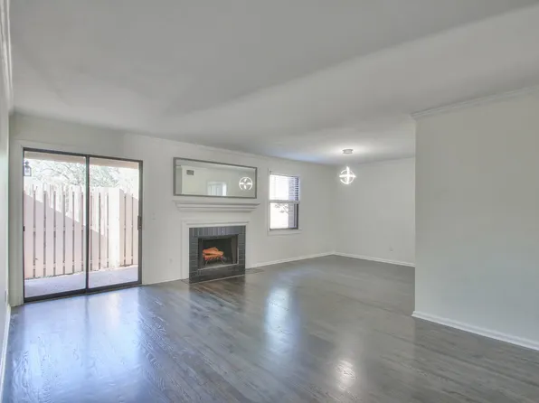 125 Hillsboro Pl, Nashville, TN 37215