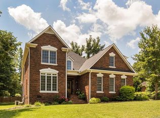 2333 Caernarfon Ln, Matthews, NC 28104