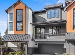 10512 SE 10th Ln, Bellevue, WA