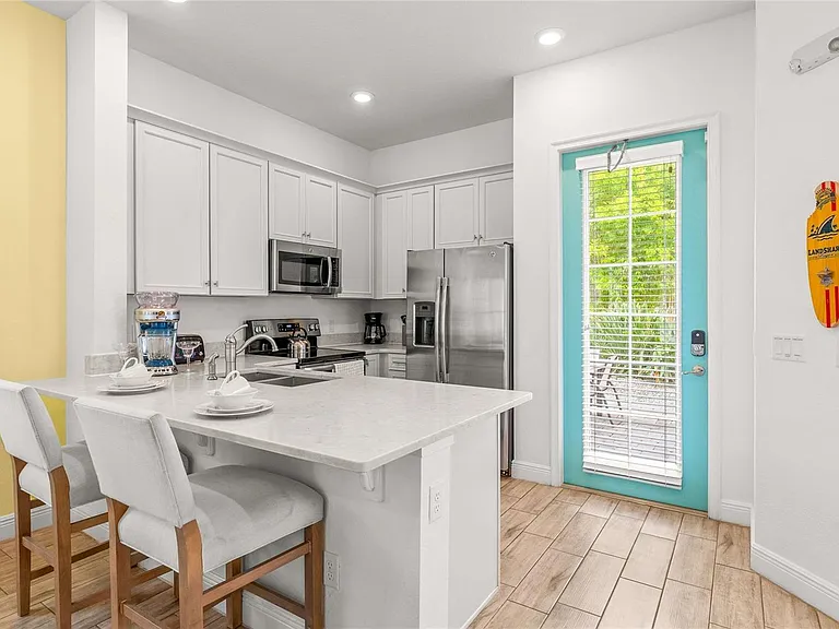 8005 Sand Bar Dr — Photo 6