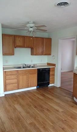 4th image of 641 Lemmon Ave