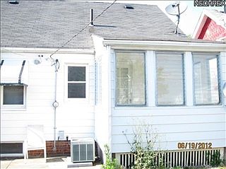 4th image of 19070 Renwood Ave