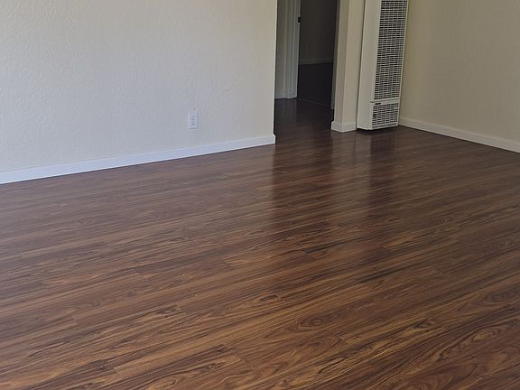 4th image of 5405 Prospect Rd APT 6