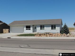 1126 7th St, Evansville, WY 82636