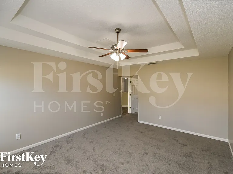 182 Greenfield Dr — Photo 10