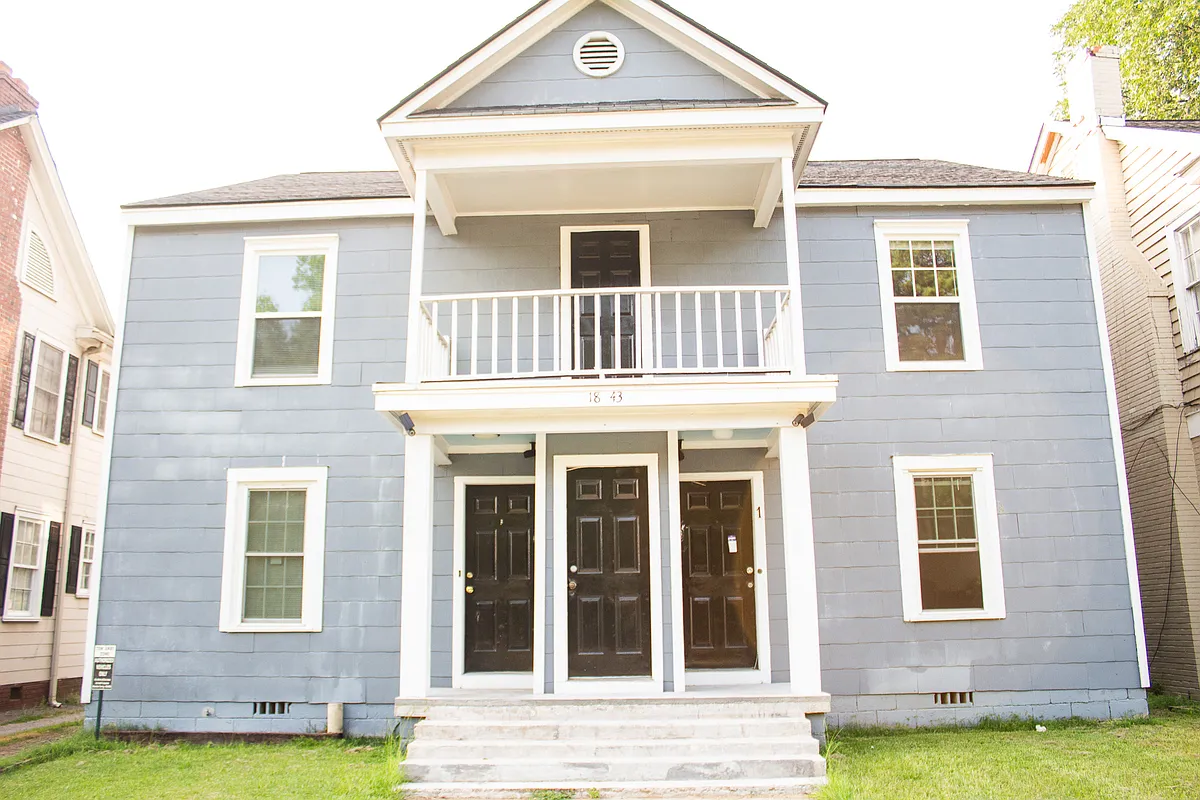 Building Photo - 1843 Devine St #1