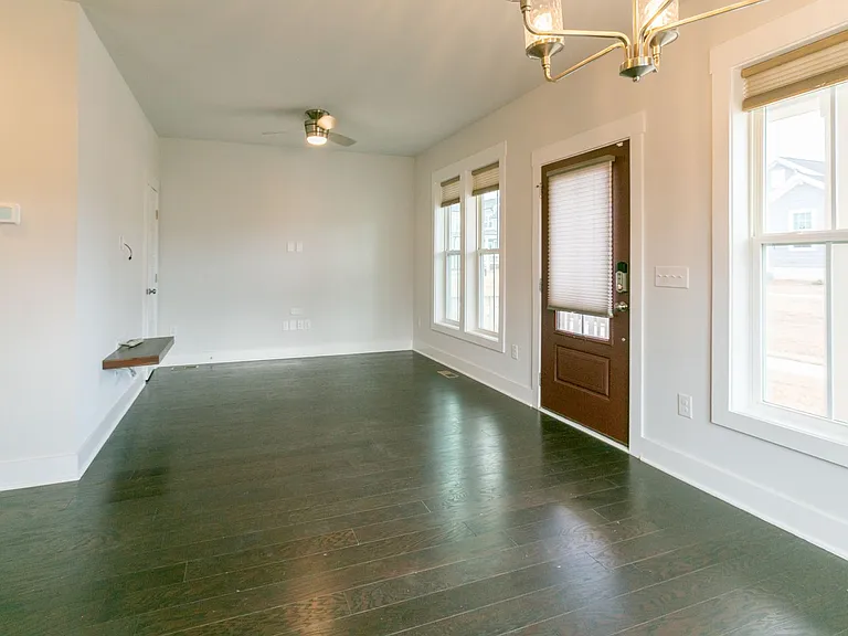 48 Cottage Way — Photo 6
