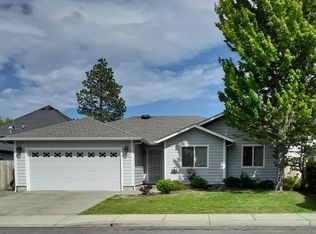 1337 Abby Ln, Grants Pass, OR 97527