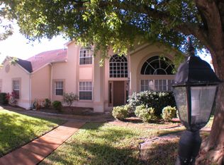 2670 Lowell Cir, Melbourne, FL 32935