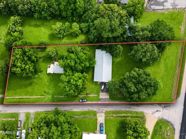 102 W Teljean Rd, Lafayette, LA 70506