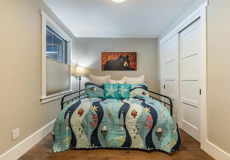 8308 N Lake Blvd #3 — Photo 8