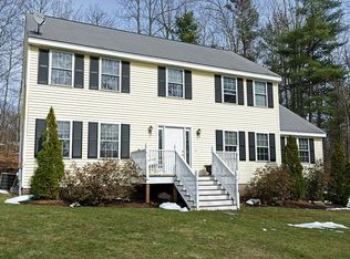 34 Swett Hill Rd, Sterling, MA 01564