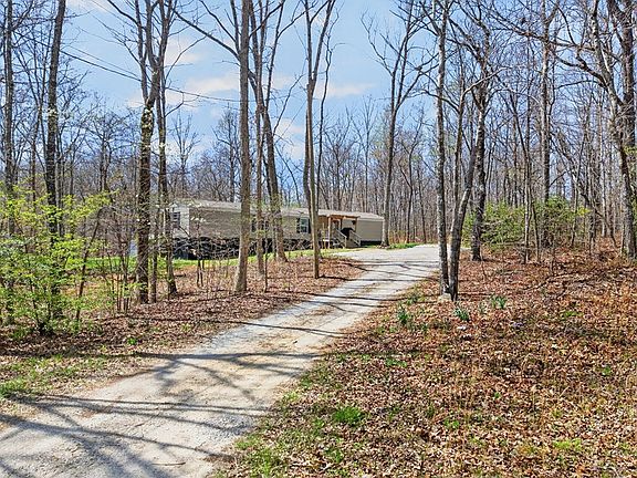 2nd image of 757 Old Ridge Rd