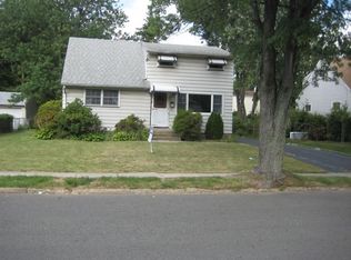 109 S Inman Ave, Avenel, NJ 07001