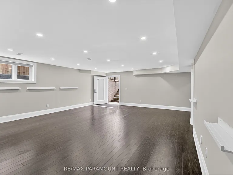 38 York Rd — Photo 16