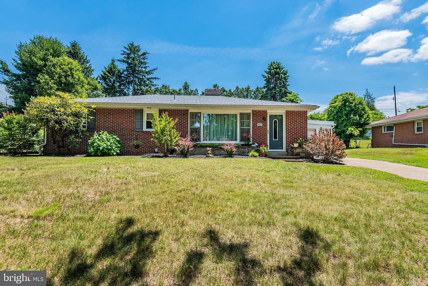 204 Sunset Dr, New Cumberland, PA 17070 Zillow