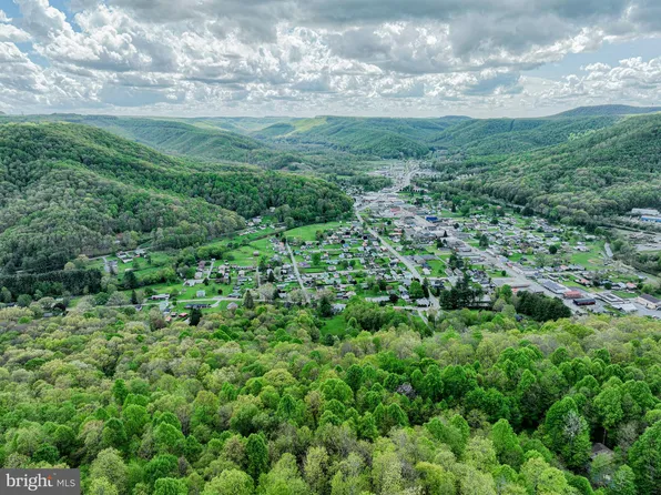 Main St, Rainelle, WV 25962