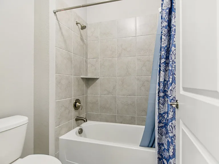 1512 Quentin Dr — Photo 33