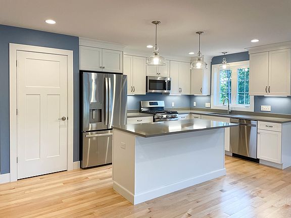 2nd image of 15B Balsam Drive #93