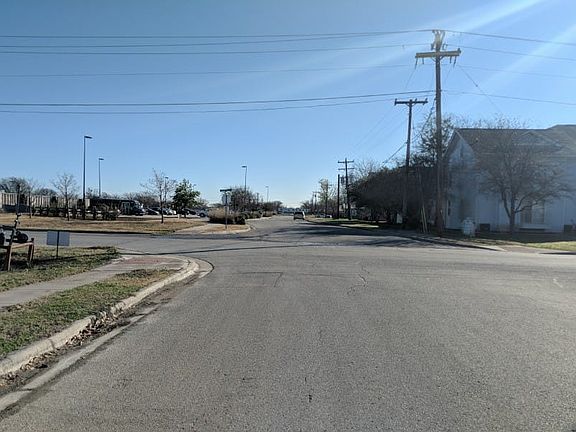 5th image of 11507 Carrie Manor St