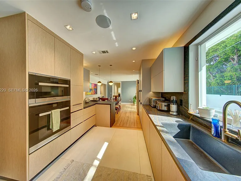 3508 Crystal View Ct — Photo 18