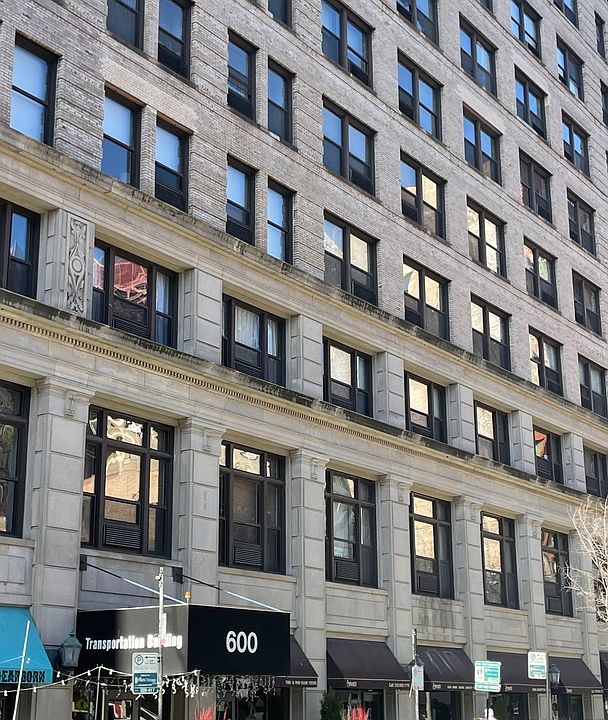 1st image of 600 S Dearborn St APT 1209