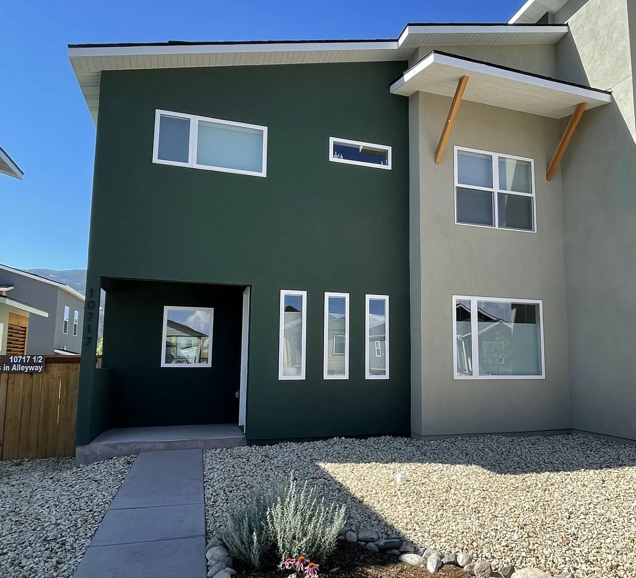 3 bed, 2.5 bath, 1650 sqft, $2,625 — Photo 2