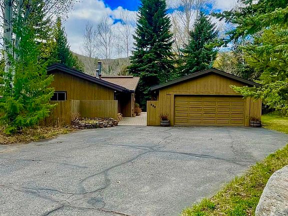 2nd image of 593 Thistle Ln
