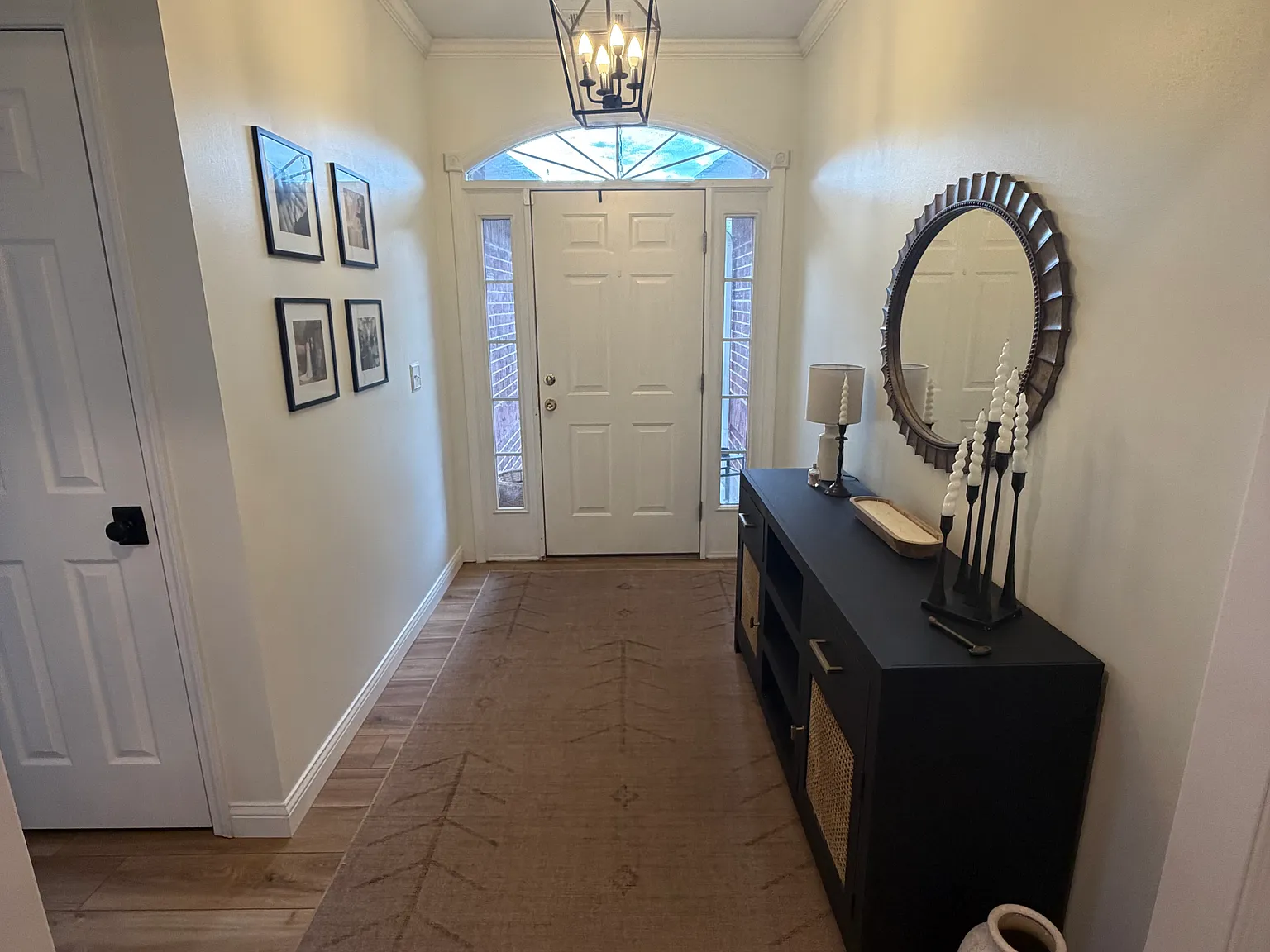 3 bed, 1575 sqft, $2,000 — Photo 2