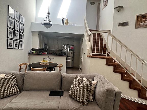Main living/dining