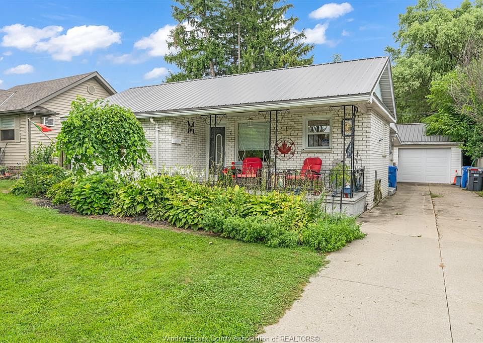 1st image of 7 Churchill Ave