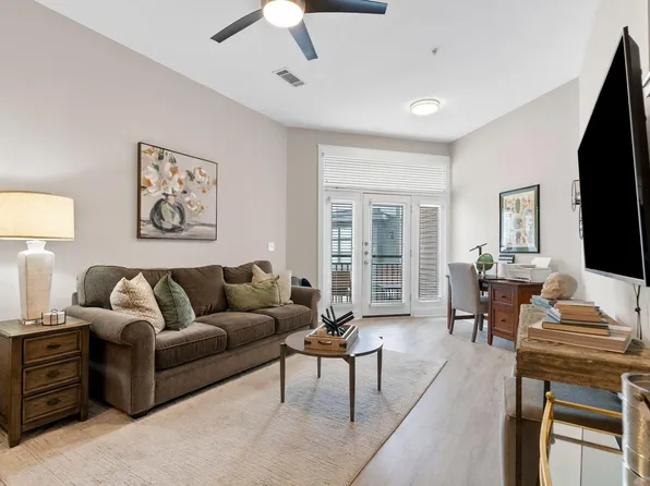 250 S Martin Luther King Blvd #311, Lexington, KY 40507