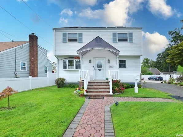 625 Robin Court, West Hempstead, NY 11552