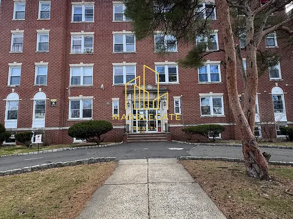 515 W 7th St, Plainfield, NJ
