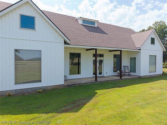 2nd image of 203 S Ross Hampton Rd