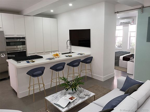 4th image of 752 N Meridian Ave #17