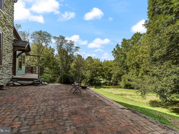 222 Glenrose Rd, Coatesville, PA 19320