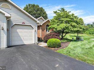 1408 Red Maple Ct, New Cumberland, PA 17070