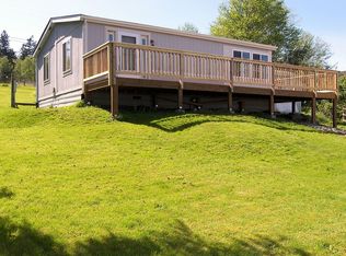 2832 N Nugent Rd, Lummi Island, WA 98262