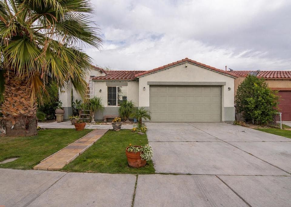 1st image of 84532 Vermouth Dr